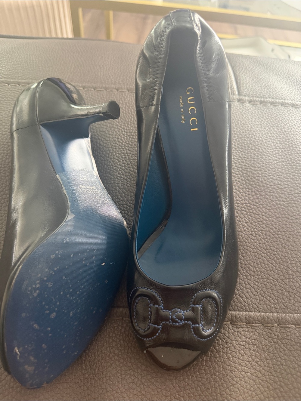 Gucci Black Leather Heels with Blue Insole and Horsebit Accent